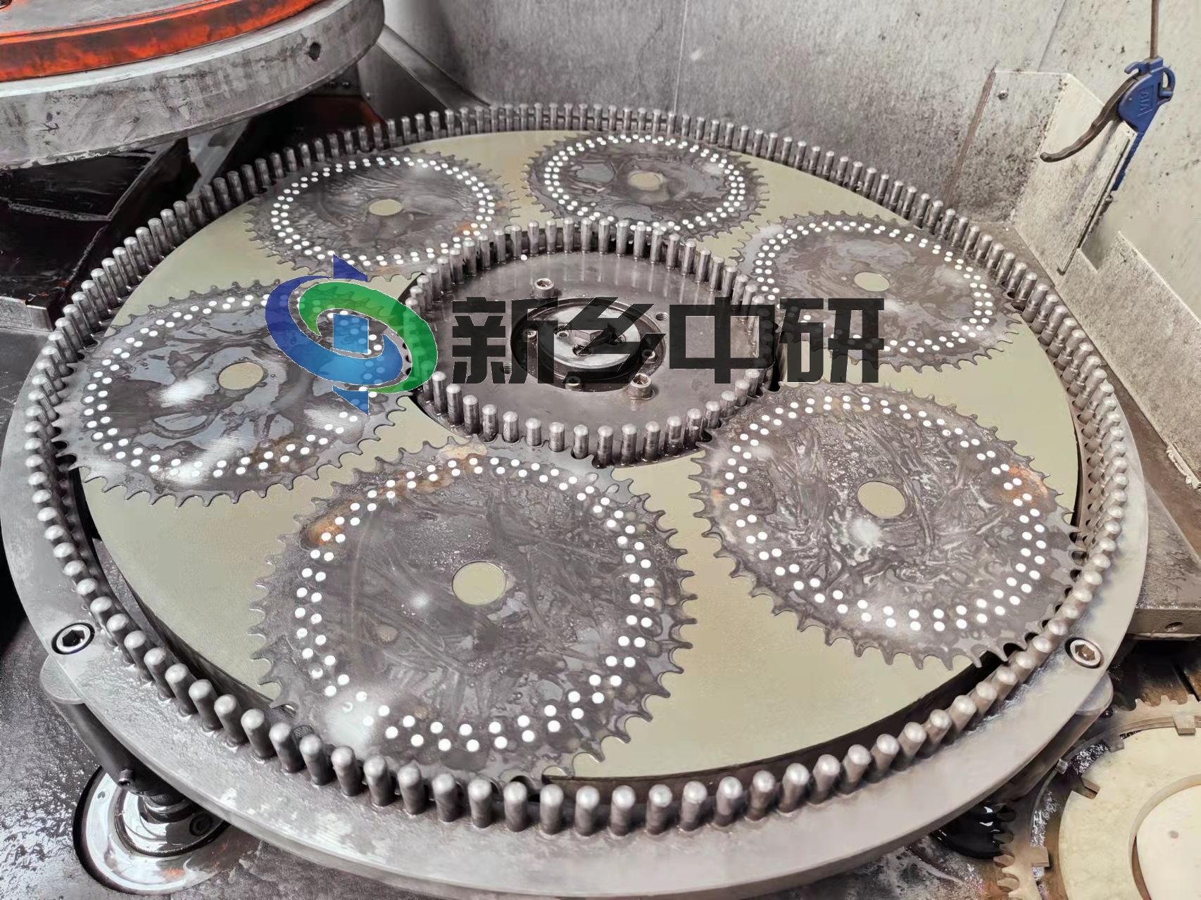 雙端面研磨機器1.6mm塑料片研磨拋光效率2分鐘一盤